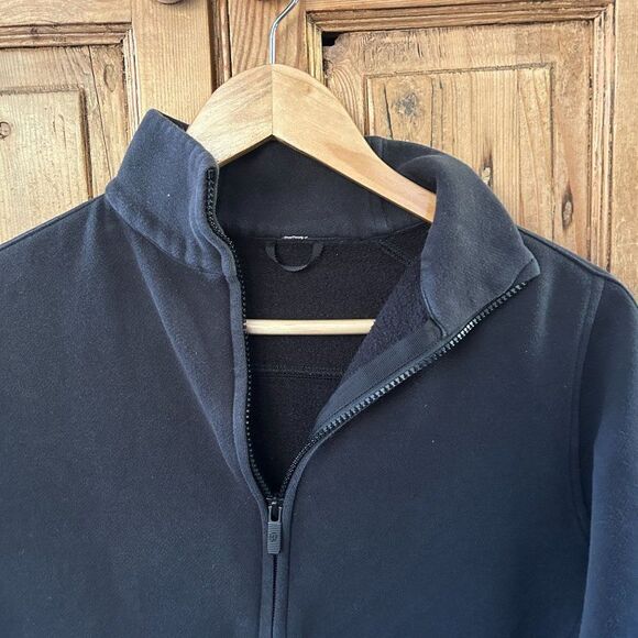 Lululemon 6‎ (?) Black Full Zip Sweater Sweatershirt Pockets - Slight Flaws - Picture 2 of 12